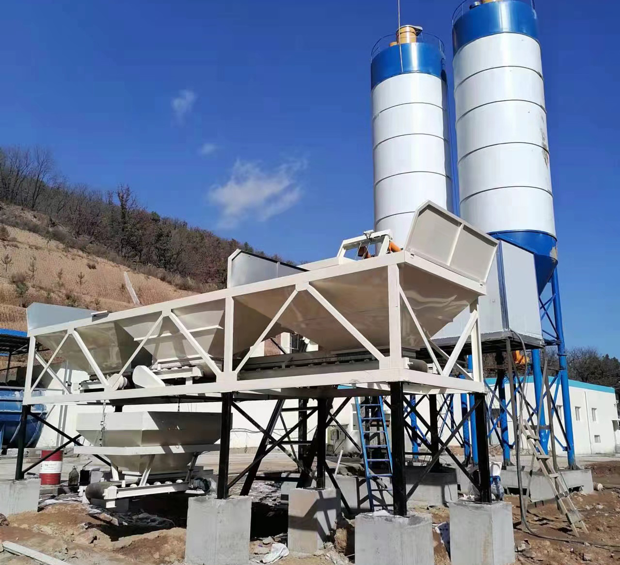 HZS50 concrete batching plant
